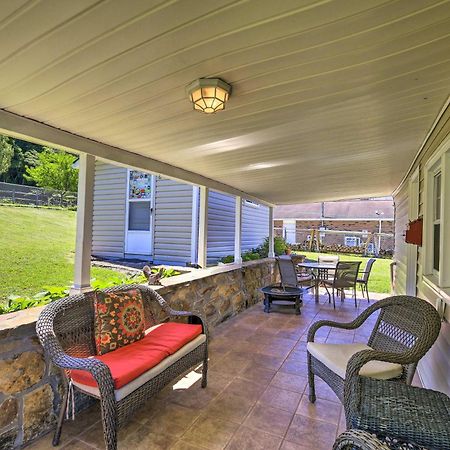 Cozy Damascus Cottage With Porch And Trail Access! Luaran gambar