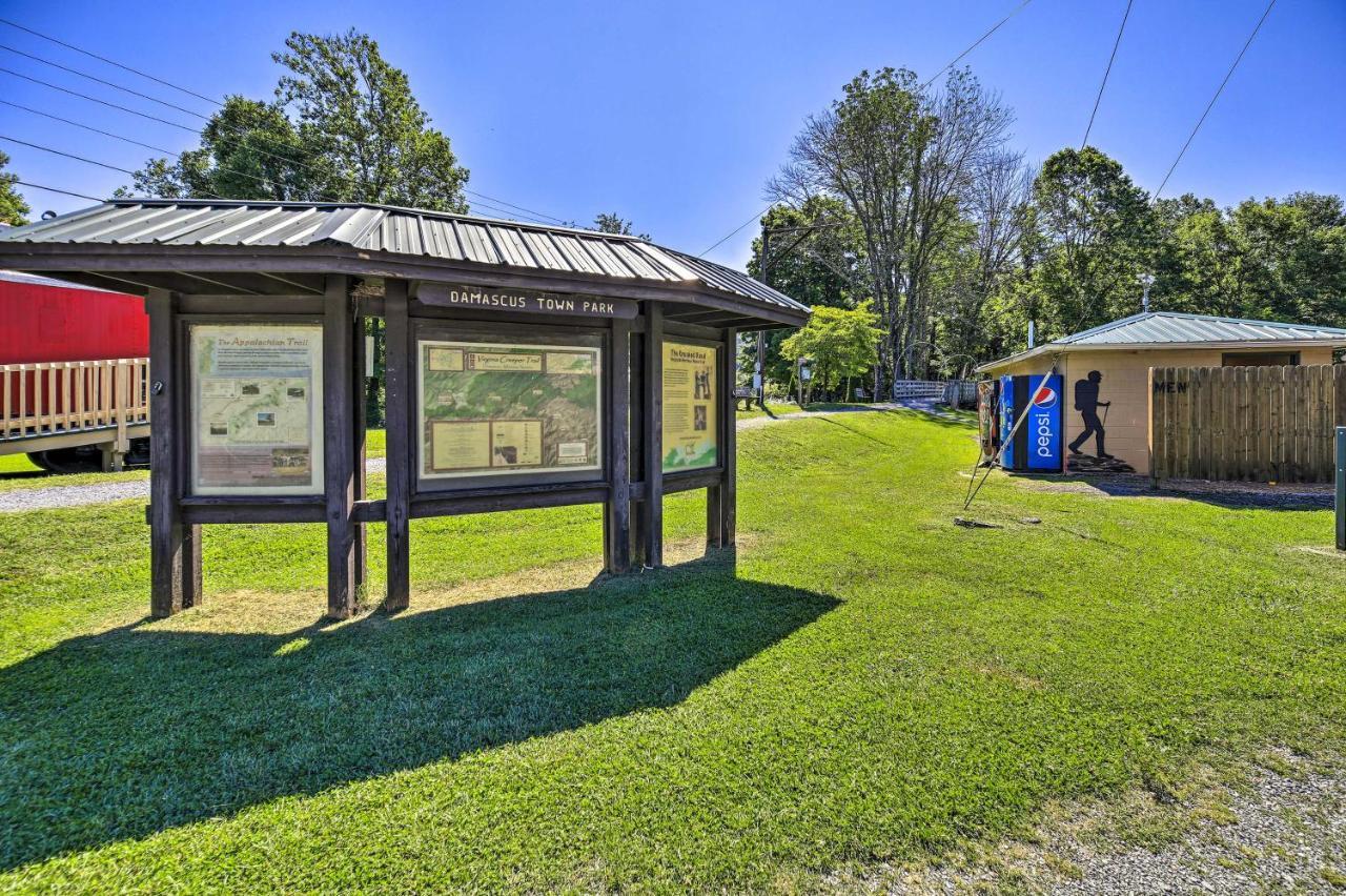 Cozy Damascus Cottage With Porch And Trail Access! Luaran gambar