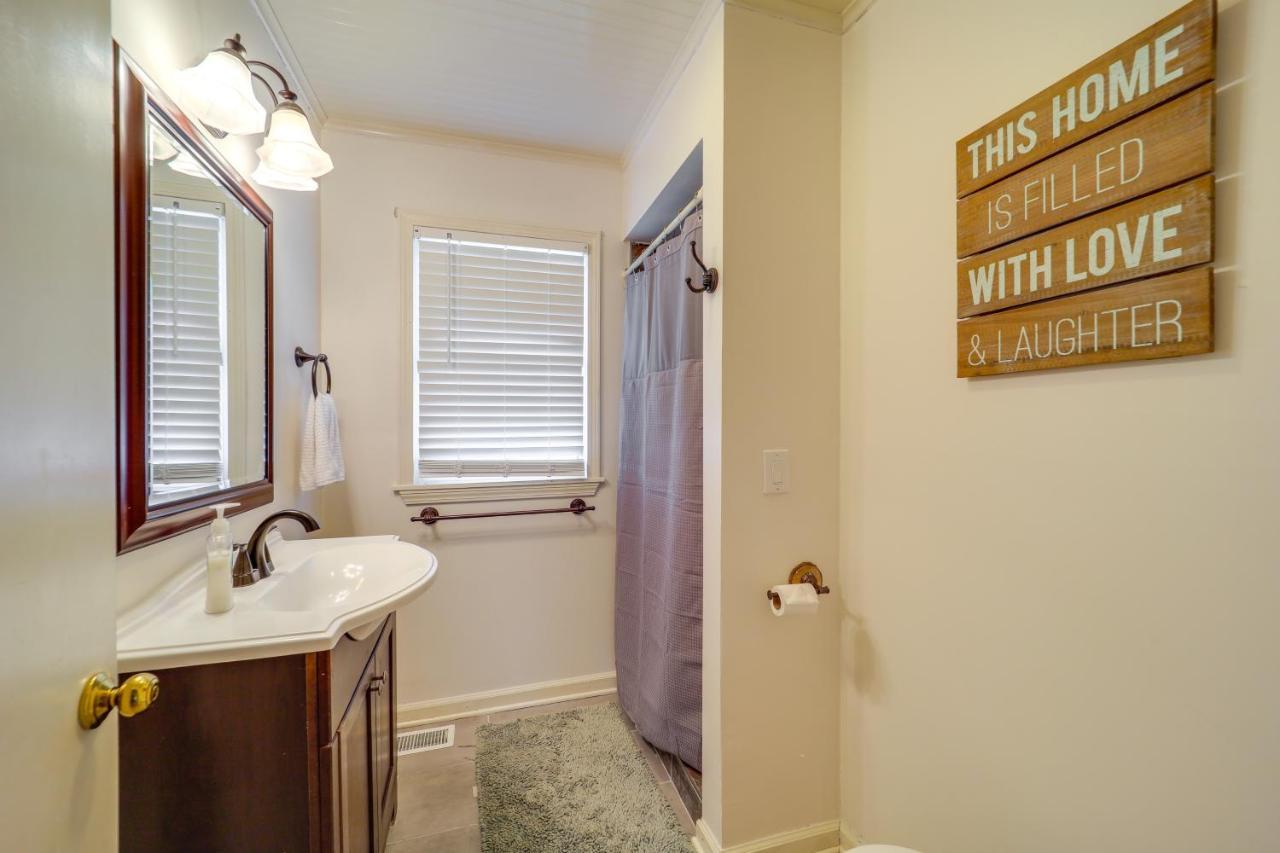 Cozy Damascus Cottage With Porch And Trail Access! Luaran gambar